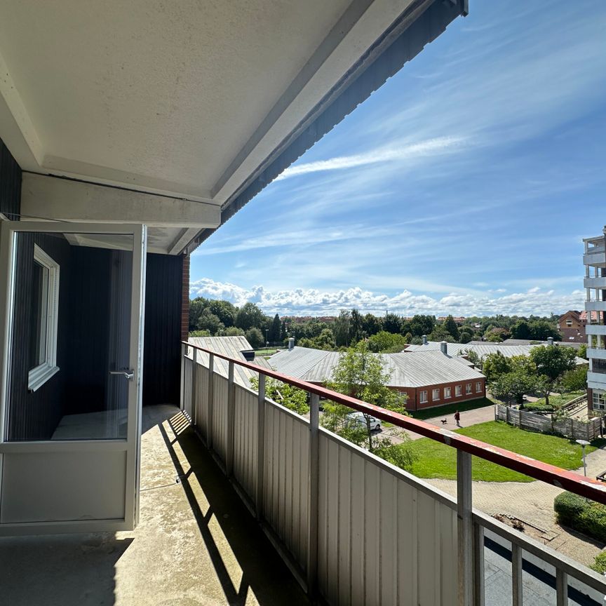 Skaragatan 100-2 rok(lgh 1302) - Photo 1