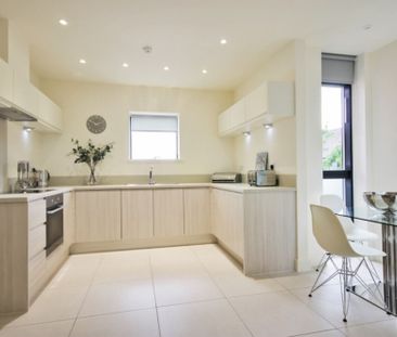 Station Road, 120 Station Road, RH15 - Photo 2