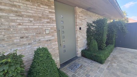 Instapklaar, lichtrijk en energiezuinig appartement in het centrum van Poperinge (EPC-label B). - Foto 2