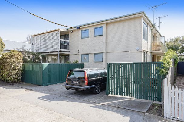 4/49 Dennis Street, Northcote VIC 3070 - Photo 1