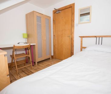 Room in a Shared Flat, Polwarth Crescent, EH11 - Photo 4