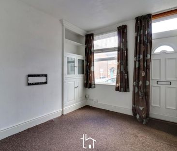 2 bedroom terraced house to rent - Photo 2