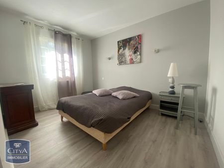 Location Maison 5 pièces 102m² LES ANGLES 30133 - Photo 2