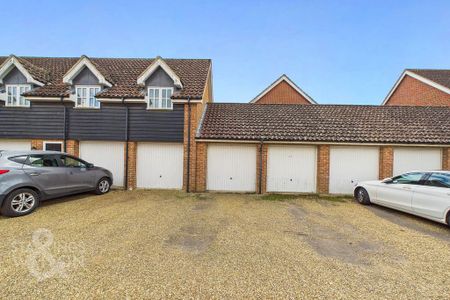 3 bedroom semi-detached house to rent - Photo 4