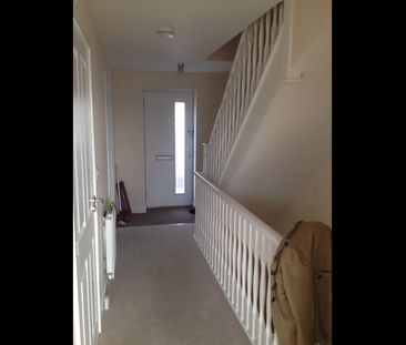 3 Bed Semi-Detached House, St Matthias Road, NG3 - Photo 2