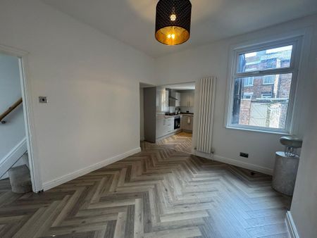 3 bedroom terraced house to rent - Photo 4