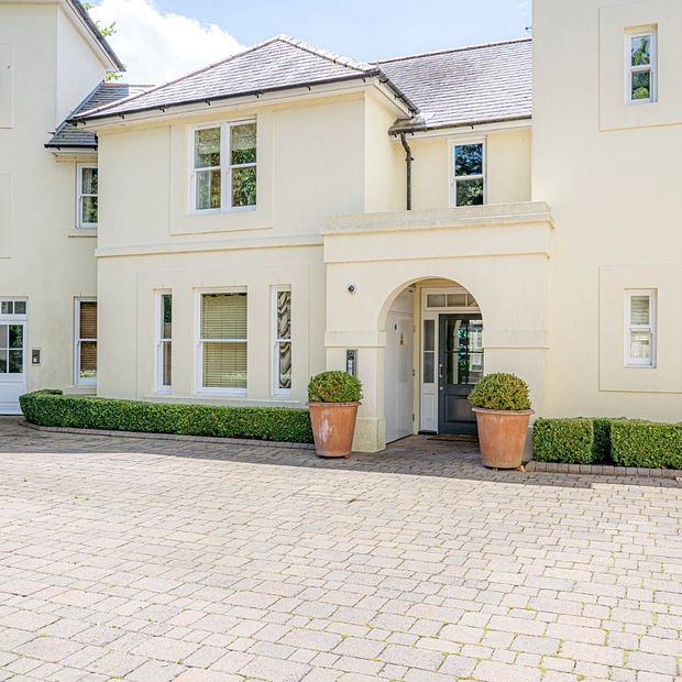 The Pines, Puckle Lane, CT1 3HE, Canterbury - Photo 1