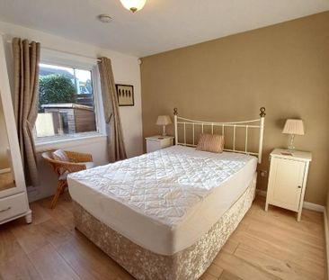 2 bed detached bungalow for rent in Maybury - Photo 5