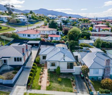 Sweeping Views and Effortless Living - Photo 5