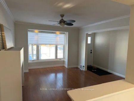 15 Glendale Avenue #( Upper ) - Photo 2