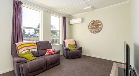 Tidy three bedroom home Parkside - Photo 4