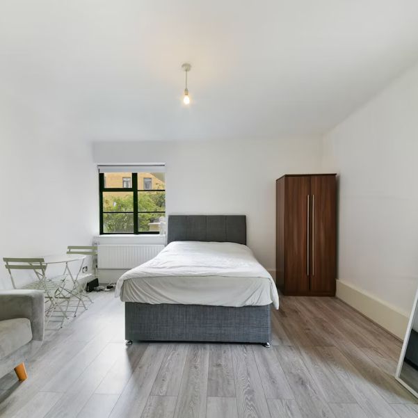 Studio apartment - Photo 1
