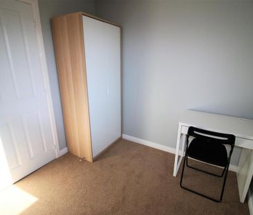 2 bedroom private hall to rent - Photo 4