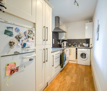 Priory Road, West Hampstead, London, NW6 3NL - Photo 3