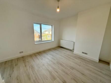 Lombardy Grove, Meir, ST3 - Photo 5