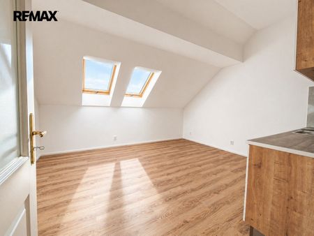 Pronájem bytu 1+kk a garsoniéry 29 m² - Photo 4