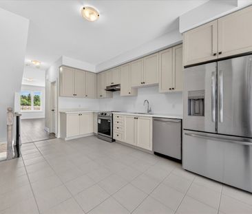 For Lease - 2936 Whites Road, Pickering, Ontario - Photo 4