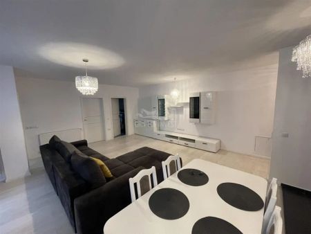 Apartament modern cu 3 camere terasa si 2 parcari in Kogalniceanu - Fotografie 2