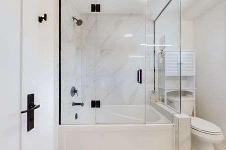 For Lease - 4 Martin Grove Road Unit# Main & 2nd Floor, Toronto, Ontario - Photo 3