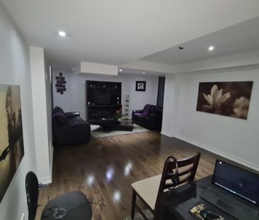 For Lease - 2447 PINE GLEN Road Unit# Lower Level, Oakville, Ontario - Photo 2