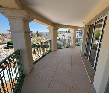 Location appartement 3 pièces, 66.00m², Le Plessis-Robinson - Photo 3