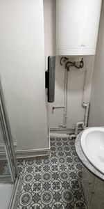 Location Appartement 2 pièces 43m² AVESNES SUR HELPE 59440 - Photo 4