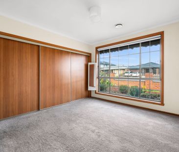 Spacious & Solid, Ideal Family Home - Photo 2