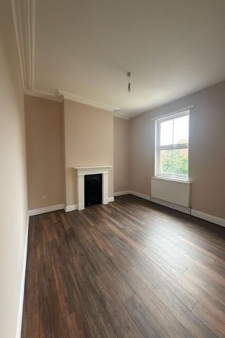 5 Bed Terraced House, Thistlewaite Road, E5 - Photo 2