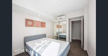 Inner City Living! - Photo 5