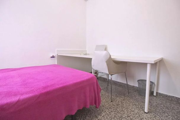 Carrer del Doctor Vicente Pallarés, Valencia, Valencian Community 46021 - Photo 1