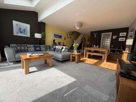 Cowslip Close, Salford, M7 - Photo 4