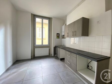 : Appartement 155.94 m² à ST ETIENNE - Photo 2