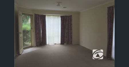 COSY THREE BEDROOM HOME! - Photo 5