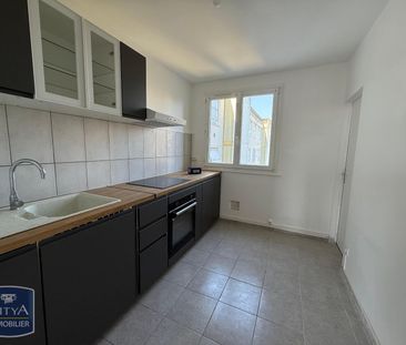 Location Appartement 3 pièces 61m² BOURGES 18000 - Photo 2