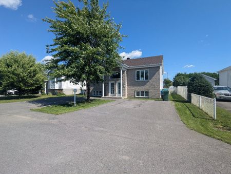 Appartement - 105 Rue Perron - Photo 3