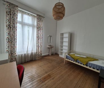 Location Appartement 1 pièce 12m² VILLENEUVE D ASCQ 59650 - Photo 1