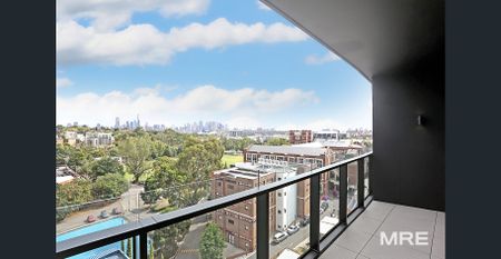 Luxury home with full CBD views - Photo 3