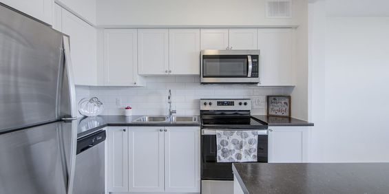 North Shore Towers - Photo 3