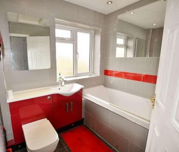 Bridport, DT6 - Photo 3