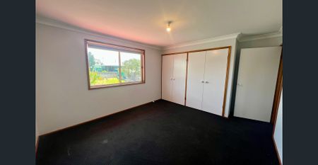 Updated Two Bedroom Townhouse! - Photo 3