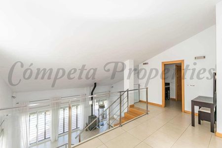 Country Property in Sayalonga, Inland Andalucia in the mountains - Photo 3