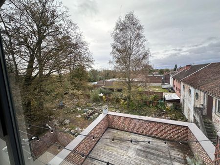 Goed gelegen appartement met 2 slaapkamers, terras en autostaanplaats te Tongeren - Photo 3