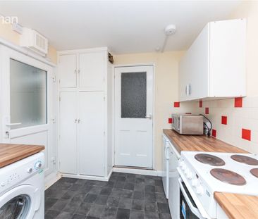 4 bedroom house to rent - Photo 2