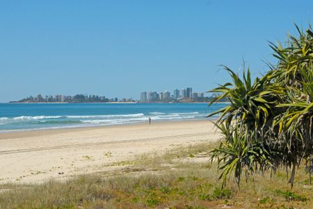 Charming Ground-Floor Unit in Prime Tugun Location - Photo 5