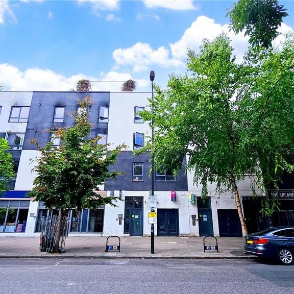 3 bedroom apartment to rent - Photo 1
