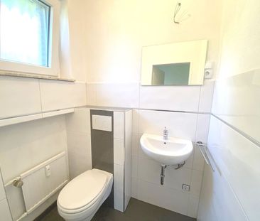 Irrel: Dreizimmerwohnung mit großer Terrasse, Garten, Stellplatz un... - Photo 6