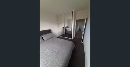 A REAL GEM - 4 BEDROOM - ENTERTAINER - OPEN LIVING - Photo 3