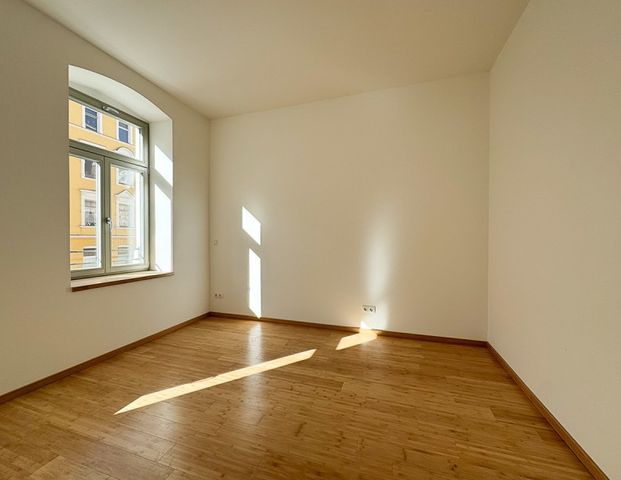 Ihre Chance auf ein einzigartiges zu Hause- hochwertig sanierte 4-Raum-Komfortwohnung in Chemnitz - Photo 1