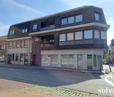 Topappartement met twee slaapkamers te centrum Knesselare - Photo 2