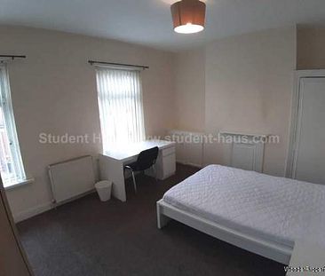 4 bedroom property to rent in Salford - Photo 1